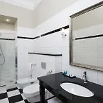 Lejlighedshotel Zamek Karpniki Schloss Fischbach Lomnica (Jelenia Gora)