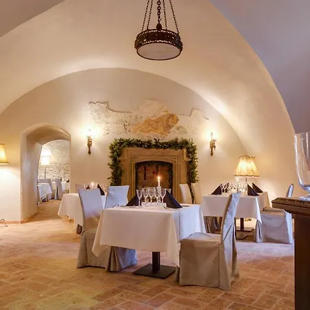 Zamek Karpniki Schloss Fischbach 4*