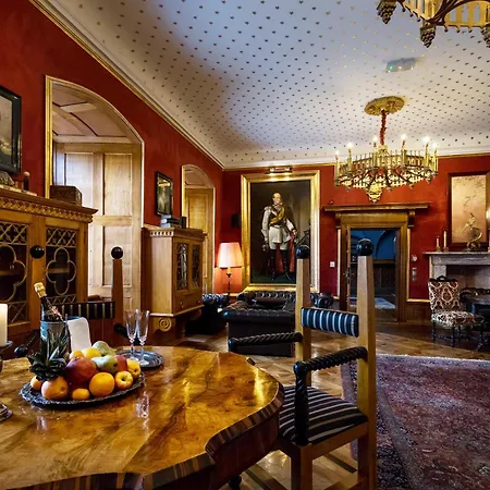 Zamek Karpniki Schloss Fischbach 公寓式酒店