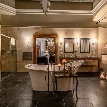 Zamek Karpniki Schloss Fischbach 4* Lomnica (Jelenia Gora)
