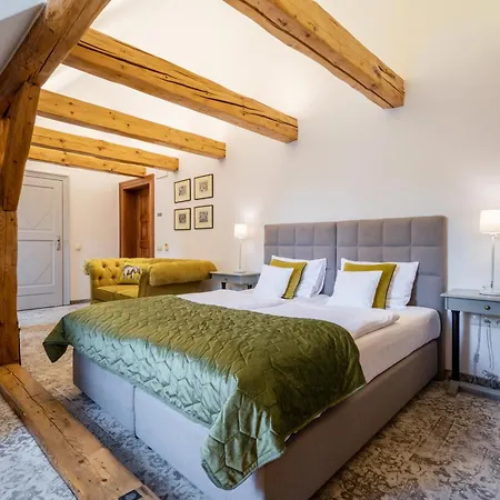 Zamek Karpniki Schloss Fischbach 4* Lomnica (Jelenia Gora)