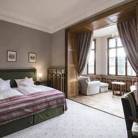 Aparthotel Zamek Karpniki Schloss Fischbach