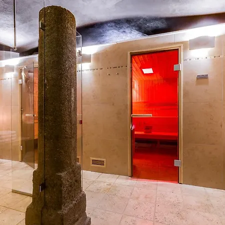 Apart-hotel Zamek Karpniki Schloss Fischbach 4*