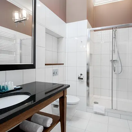 Zamek Karpniki Schloss Fischbach 4*
