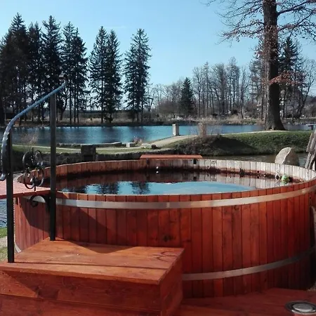 Zamek Karpniki Schloss Fischbach Apart-hotel