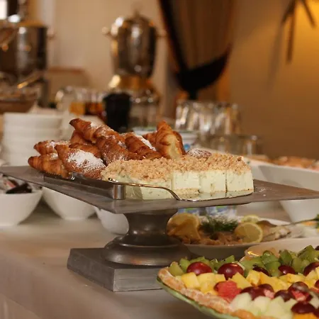 Zamek Karpniki Schloss Fischbach Apart-hotel Lomnica (Jelenia Gora)