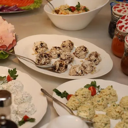 Apart-hotel Zamek Karpniki Schloss Fischbach Lomnica (Jelenia Gora)