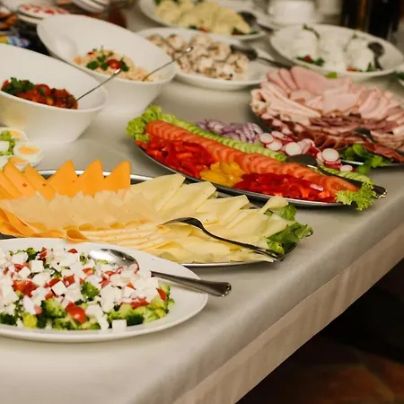 Zamek Karpniki Schloss Fischbach 4*