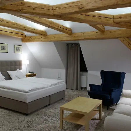 Zamek Karpniki Schloss Fischbach Apart-hotel