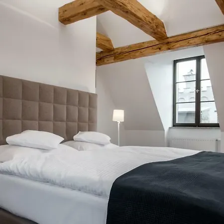 Zamek Karpniki Schloss Fischbach Lomnica (Jelenia Gora)