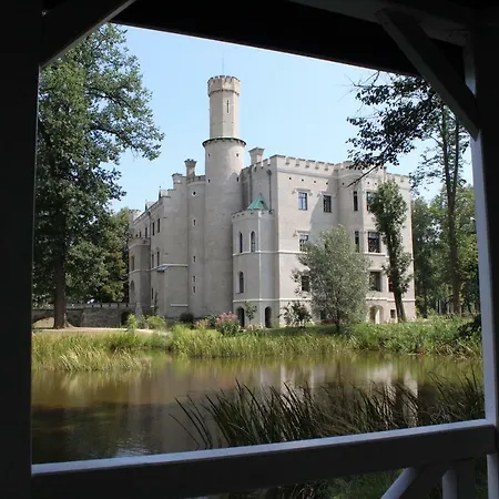 아파트호텔 Zamek Karpniki Schloss Fischbach 4*