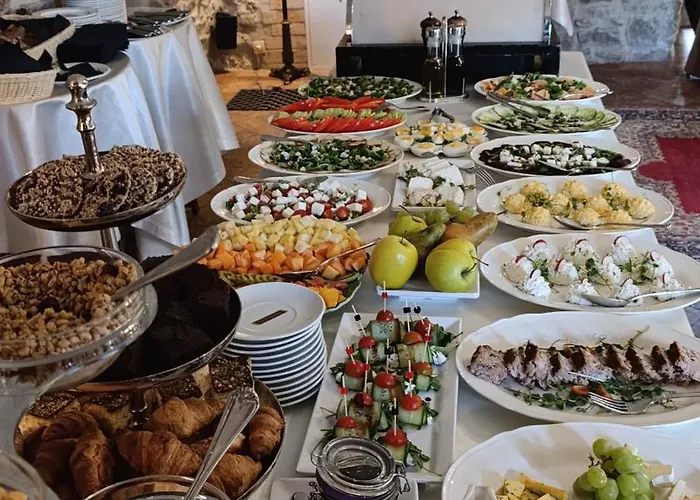 Zamek Karpniki Schloss Fischbach 4* Ломница