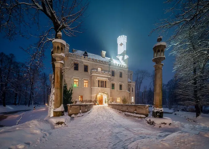 Zamek Karpniki Schloss Fischbach 公寓式酒店