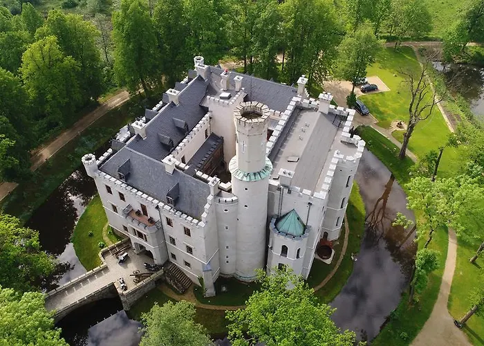 Zamek Karpniki Schloss Fischbach 4*