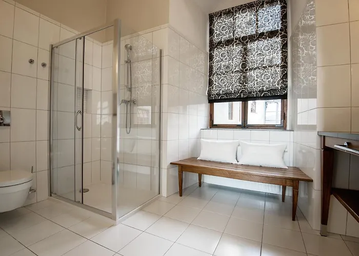 Zamek Karpniki Schloss Fischbach