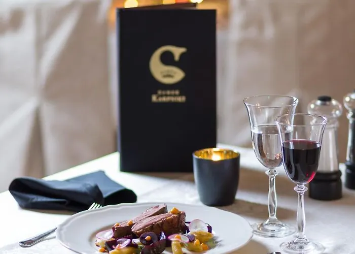 Апарт-отель Zamek Karpniki Schloss Fischbach