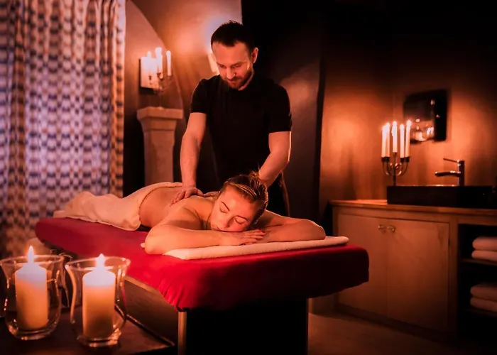 Zamek Karpniki Schloss Fischbach