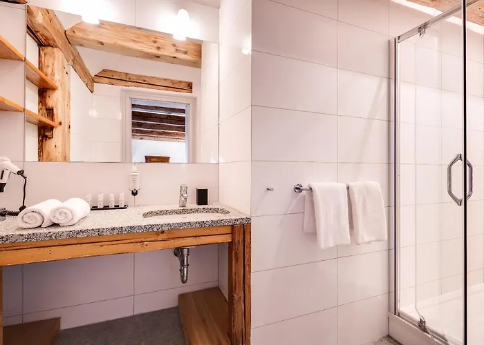 Zamek Karpniki Schloss Fischbach 4*