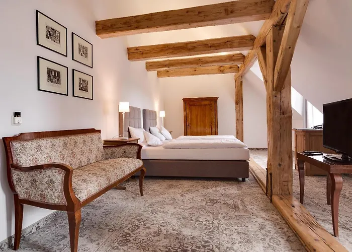 Aparthotel Zamek Karpniki Schloss Fischbach Lomnica (Jelenia Gora)