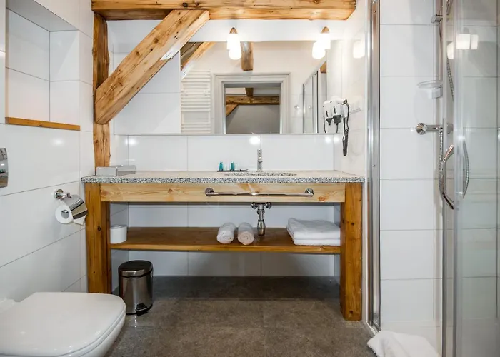 Zamek Karpniki Schloss Fischbach 公寓式酒店 鲁穆尼卡