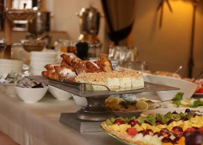 Zamek Karpniki Schloss Fischbach Ξενοδοχείο με διαμερίσματα Lomnica (Jelenia Gora)