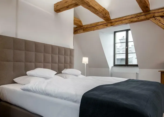 Zamek Karpniki Schloss Fischbach Lomnica (Jelenia Gora)