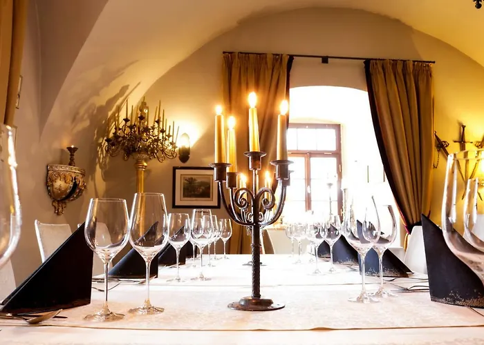 Zamek Karpniki Schloss Fischbach 公寓式酒店 4*